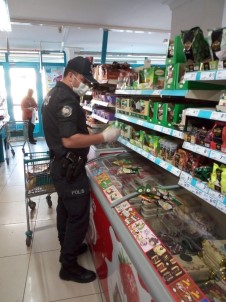 Tarsus'ta 65 Yaş Ve Üstü 22 Kişinin İhtiyacını Görevliler Karşıladı