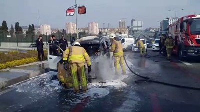 Üsküdar'da Araç Yangını