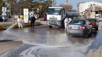 ÖZEL OKUL - Cadde Ve Kaldırımlar Dezenfekteli Suyla Temizlendi