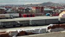 GÜMRÜK KAPISI - İhracat Ürünleri Van'dan Demir Yoluyla İran'a Gönderiliyor