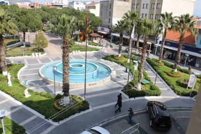 Söke'de Meydan Ve Parklar Komple Kapatıldı