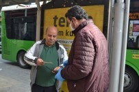 Uyarıları Dikkate Almayarak Sokağa Çıkan Yaşlı Vatandaşlar 'Pes' Dedirtti