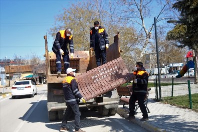 Van'daki Banklar Söküldü