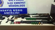 SİLAHLI KAVGA - Adana'da 2 Kişinin Yaralandığı Silahlı Kavgalarla İlgili 13 Şüpheli Yakalandı