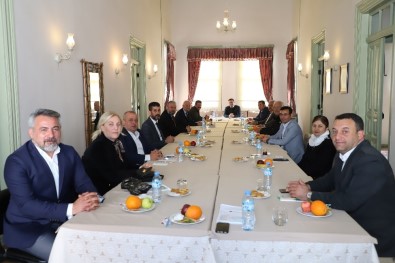 Başkan Yücel'den Oda Başkanlarıyla 'Korona' Toplantısı