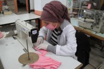 DÖNER SERMAYE - Beyşehir'de Öğretmen Ve Meslek Lisesi Öğrencileri Maske Üretimine Başladı