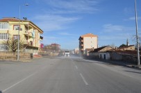 TOPLU TAŞIMA - Bünyan'ın Cadde Ve Sokakları Yıkanarak Dezenfekte Edildi