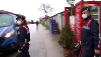 Edirne'de Jandarma, Yaşlıların Market Alışverişini Yaptı