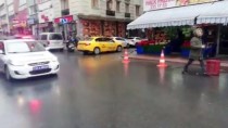SULTANAHMET MEYDANI - İstanbul Polisinin Vatandaşlara 'Zaruri Olmadıkça Dışarı Çıkmayın' Uyarısı Sürüyor