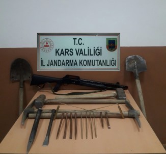 Kars'ta Jandarma Definecilere Göz Açtırmıyor