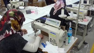 Konya'da Öğretmen Ve Öğrenciler Yıkanabilir Koruyucu Maske Üretiyor