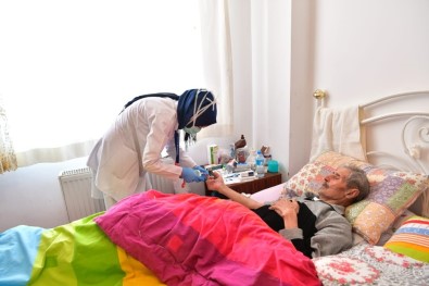 Korona İle Mücadelede Beyaz Melekler Görev Başında