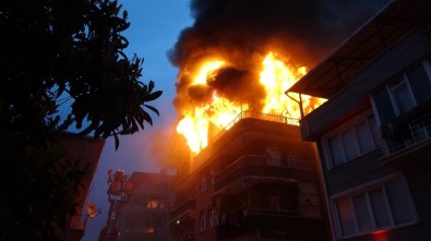 Samsun'da Korkutan Ev Yangını