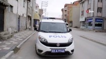 Şuhut'ta Polis Ekipleri 65 Yaş Üstü Vatandaşların İhtiyaçlarını Giderdi