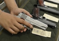 TUVALET KAĞIDI - ABD'de Silah Satışları Tavan Yaptı