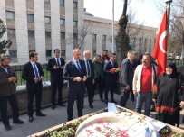 HELİKOPTER KAZASI - Bakan Gül, Muhsin Yazıcıoğlu'nu Kabri Başında Andı