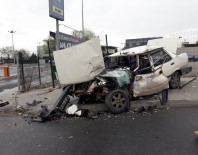 KENNEDY CADDESI - Bakırköy'de Trafik Kazası Açıklaması 3 Yaralı