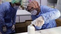 MUSTAFA GÜRDAL - Bolu'da Sağlıkçıların El Dezenfektanı Hastane Eczanesinde Hazırlanıyor
