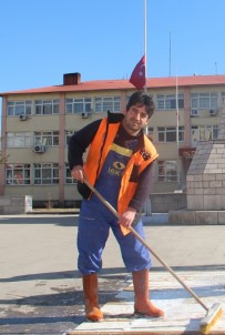 Halı Yıkamacısı İş Yerinde Ölü Bulundu