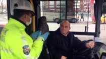 TOPLU TAŞIMA - İstanbul'da Toplu Taşıma Araçlarında Koronavirüs Denetimi Yapıldı