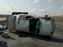 DİREKSİYON - Kontrolden Çıkan Otomobil Takla Attı Açıklaması 4 Yaralı