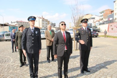 Oltu'nun Kurtuluşu Çelenk Sunumu İle Kutlandı