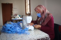 FEVZIPAŞA - Bergama'nın Kadınları Sağlık Çalışanları İçin Günde Bin Maske Dikiyor