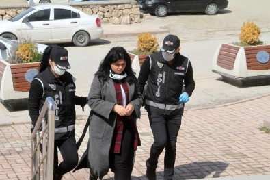 Elazığ'da Sahte Kadın Hakim Tutuklandı