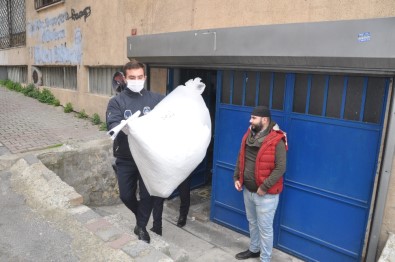 Gaziosmanpaşa'da 12 Bin Kaçak Maske Ele Geçirildi