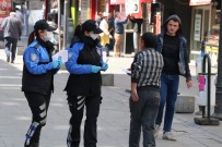 İL EMNİYET MÜDÜRLÜĞÜ - Karabük Polisi Hem 'Evde Kal' Uyarısı Yaptı Hem De Bilgilendirdi