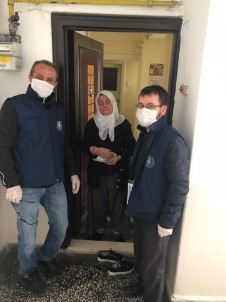 Maaşı Evine Teslim Edilen Yaşlı Kadın Açıklaması 'Oğlum Bunun İçinden Harçlık Alın'