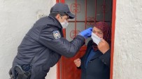 YAŞLI KADIN - (Özel) Bankadan Para Çekmek İsteyen 77 Yaşındaki Kadının Yardımına Polisler Koştu
