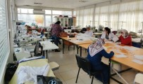 GÖKPıNAR - Artuklu'da Gönüllü Kadınlar Maske Üretiyor