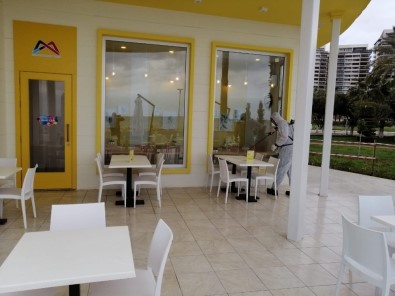 Büyükşehir Belediyesi MEŞOT'u Dezenfekte Ediyor