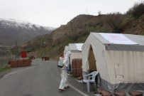 BELEDİYE BAŞKAN YARDIMCISI - Çukurca'da Dezenfekte Çalışması