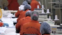 HÜKÜMLÜLER - Denizli'deki Cezaevinde Günde 12 Bin Maske Üretiliyor