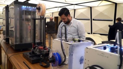 Rumeli Türkleri Kültür Ve Dayanışma Derneğinden Sağlıkçılar İçin Siperlik Üretimine Destek