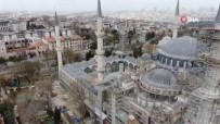 SULTANAHMET MEYDANI - Sultanahmet Camii'ndeki Sakinlik Havadan Görüntülendi