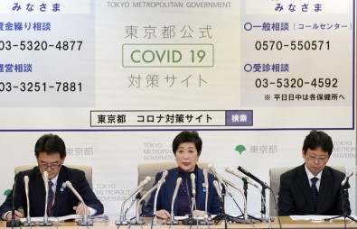 Tokyo Valisi Koike, 'Evde Kal' Çağrısı Yaptı, Marketlerde Uzun Kuyruk Oluştu