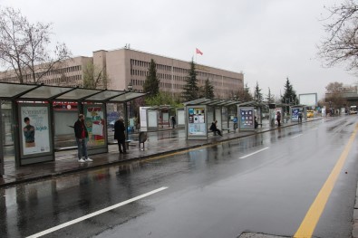 Ankara'da Korona Etkisi Açıklaması Meydan, Cadde, Sokak Ve Parklar Boş Kaldı