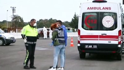 Antalya'da Koronavirüs İhbarı Yapılan Otomobil Polisi Harekete Geçirdi