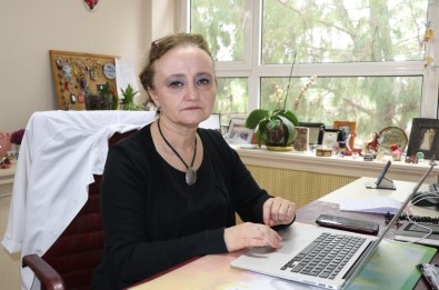 Bilim Kurulu Üyesi Prof. Taşova Açıklaması 'Adana Gibi Sıcak İllerde Virüs Daha Çabuk Kırılabilir'