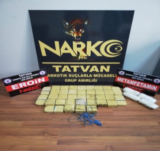 Bitlis'te 19 Kilo Eroin 2,5 Kilo İse Metanfetamin Ele Geçirildi