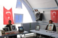 OTURMA EYLEMİ - HDP Önündeki Ailelerin Evlat Nöbeti 208'İnci Gününde