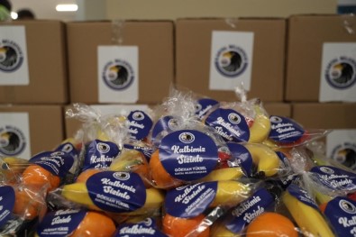 Kartal'da Sağlık Çalışanlarına Çikolatalı Ve Meyveli Jest