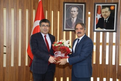 NEVÜ Rektörü Prof. Dr. Semih Aktekin Göreve Başladı