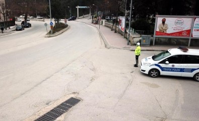 Vatandaş 'Evde Kal' Çağrısına Uydu, Bilecik Sokakları Bomboş Kaldı