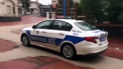 Diyarbakır'da Polis Üç Dilde 'Evde Kal' Anonsu Yaptı