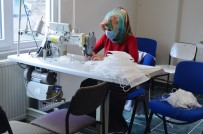 ÖĞRETMENLER - Öğretmenler Gönüllü Olarak Maske Üretimine Başladı