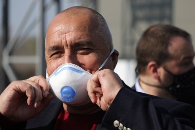Borisov'dan Maske Şakası Açıklaması 'Kafam Çok Büyük, Maske Uymuyor'